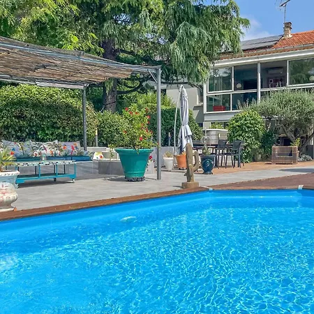 Piscine Et Jacuzzi